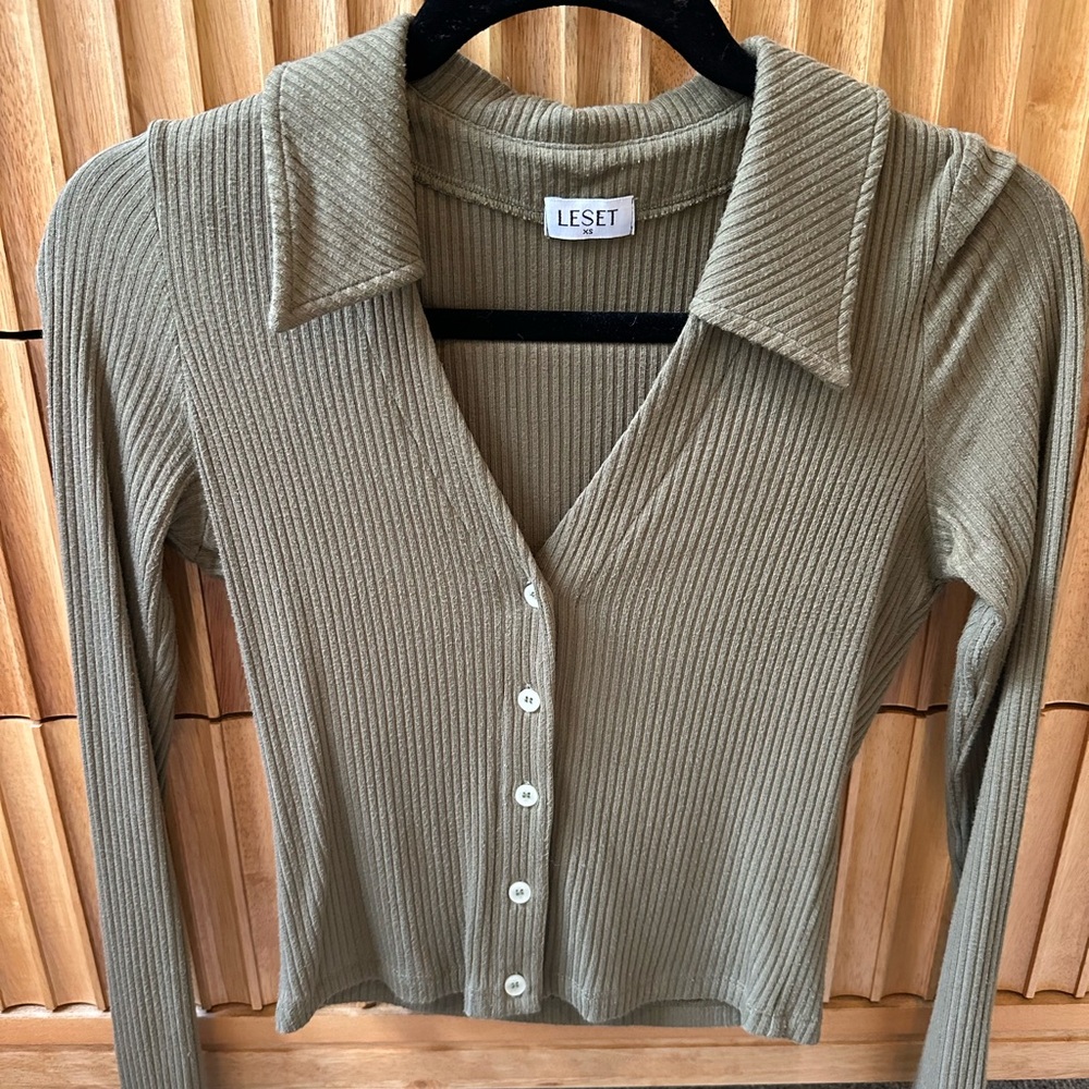 LESET Cardigan - Picture 2 of 9